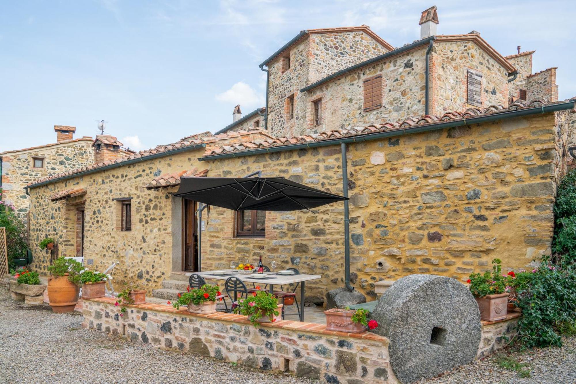 Borgo Cerbaiola Guest House Montecastelli Pisano Exterior photo